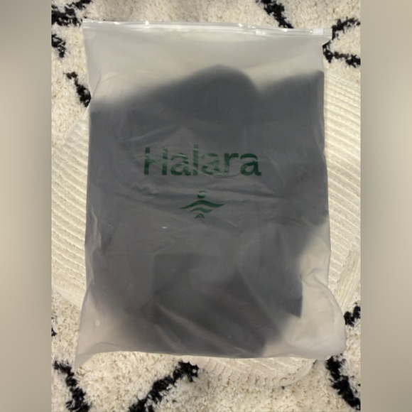 HALARA Black Wide Leg Overall Jumpsuit Size Medium NWT Adjustable Straps Pockets - Picture 15 of 15